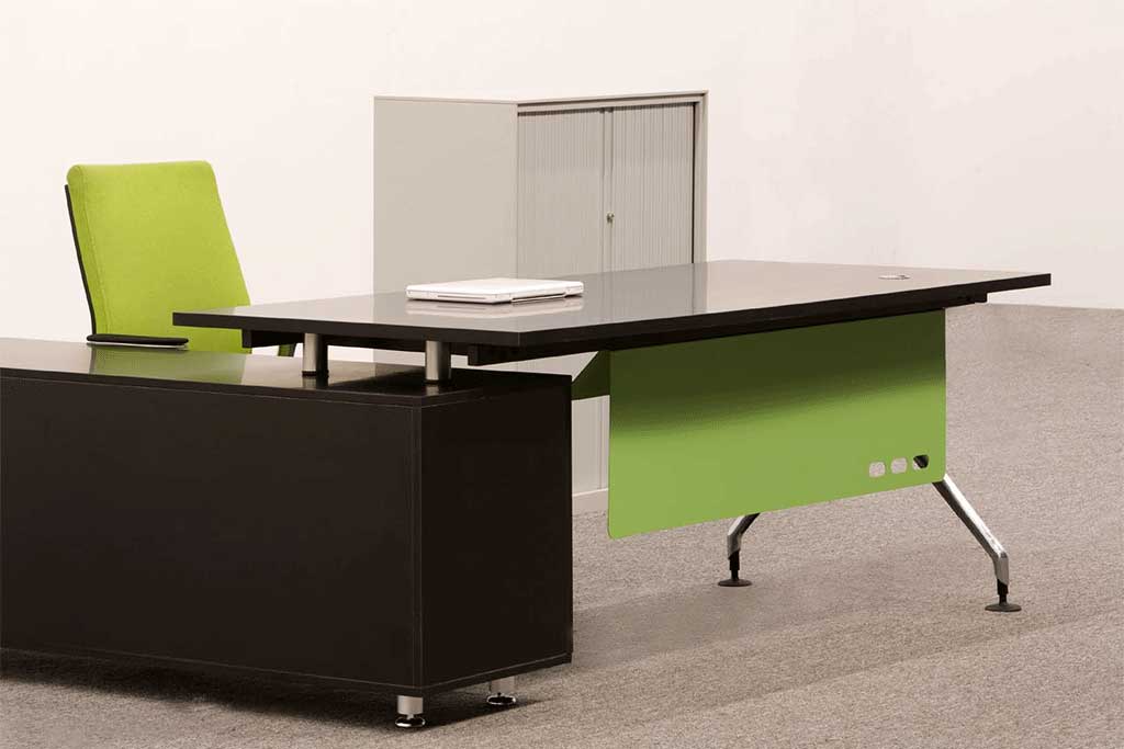 Office Partitions Furniture Manager Table